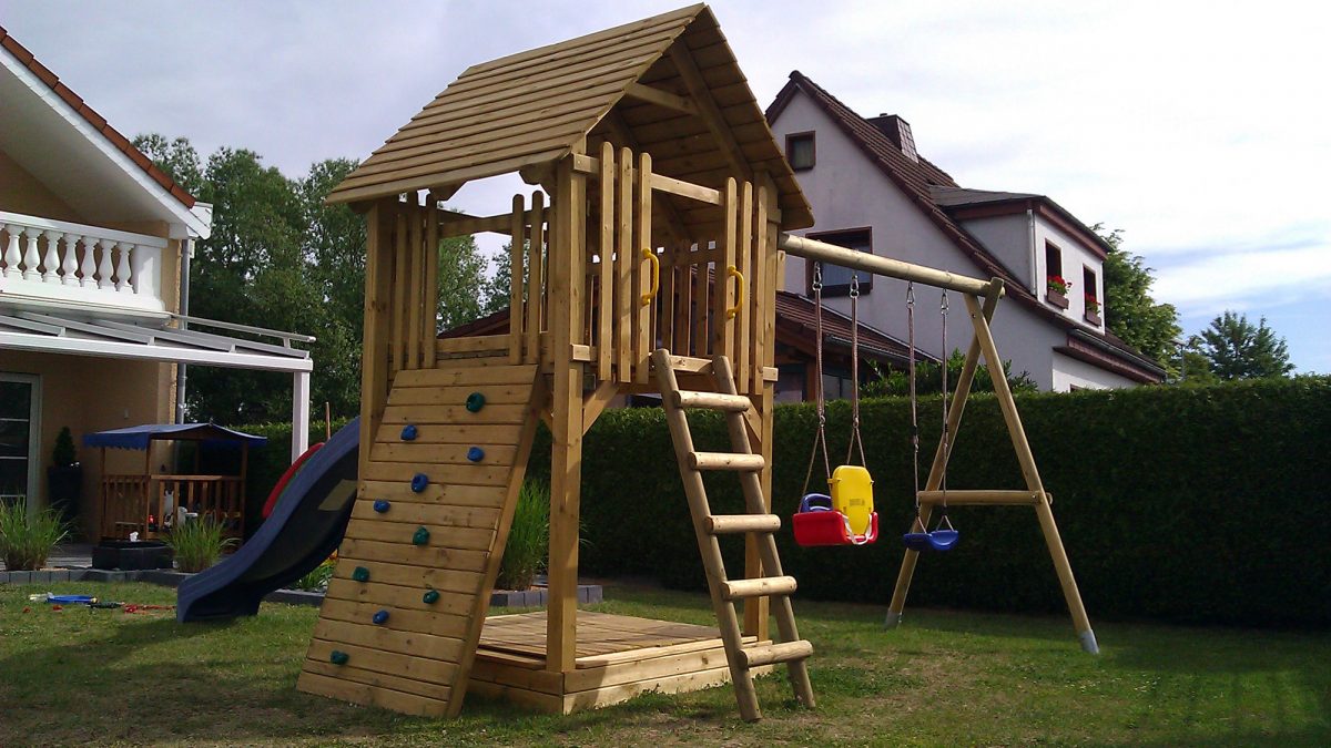 Spielturm Tipps - Tipps zum Spielturm Aufbau - Welche Höhe ist für einen Spielturm im heimischen Garten erlaubt?